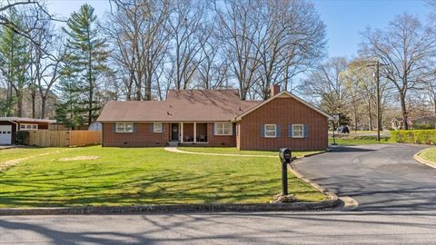 104 Oak Park Dr Tullahoma TN 37388