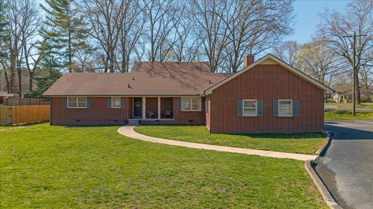 104 Oak Park Dr