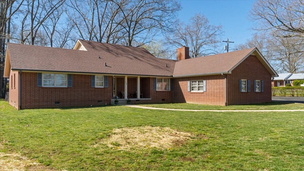 104 Oak Park Dr