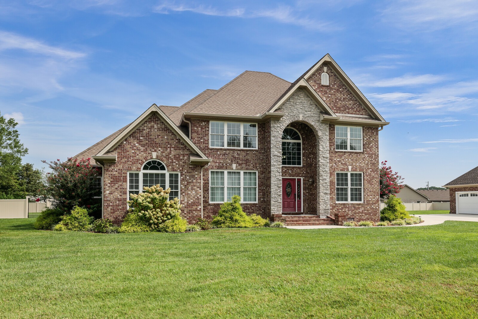 422 Heritage Cir