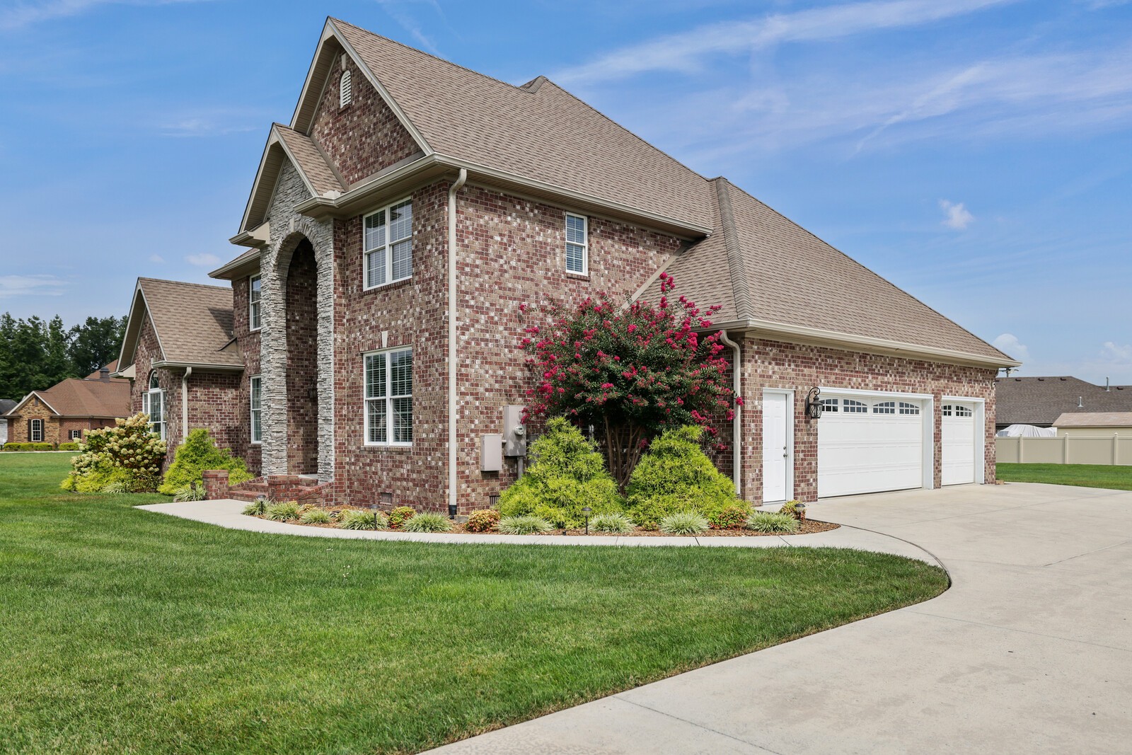 422 Heritage Cir