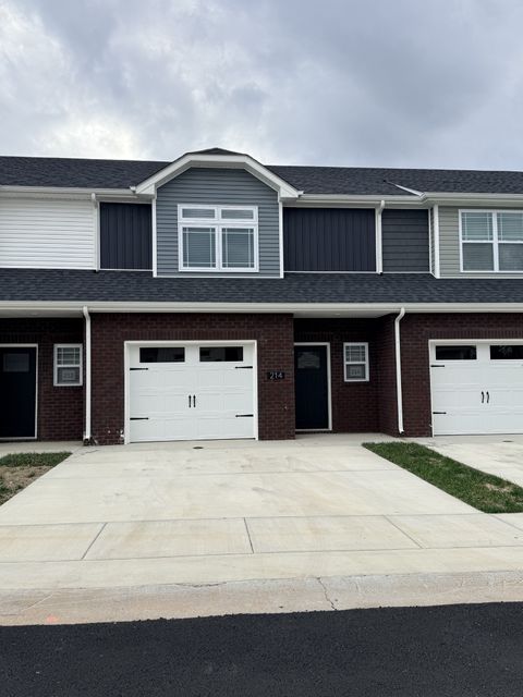 Photo of 214 W Fallow Ct, Clarksville, TN 37040 (MLS # 3061877)