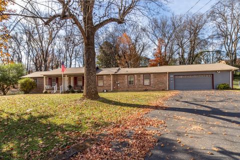 1508 Jewell Dr Columbia TN 38401