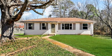 1104 Irving Ln Clarksville TN 37040