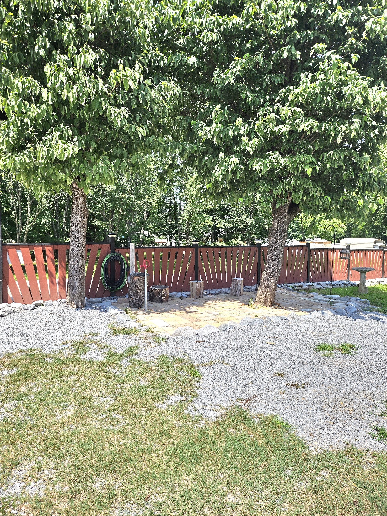 916 Britton Springs Rd