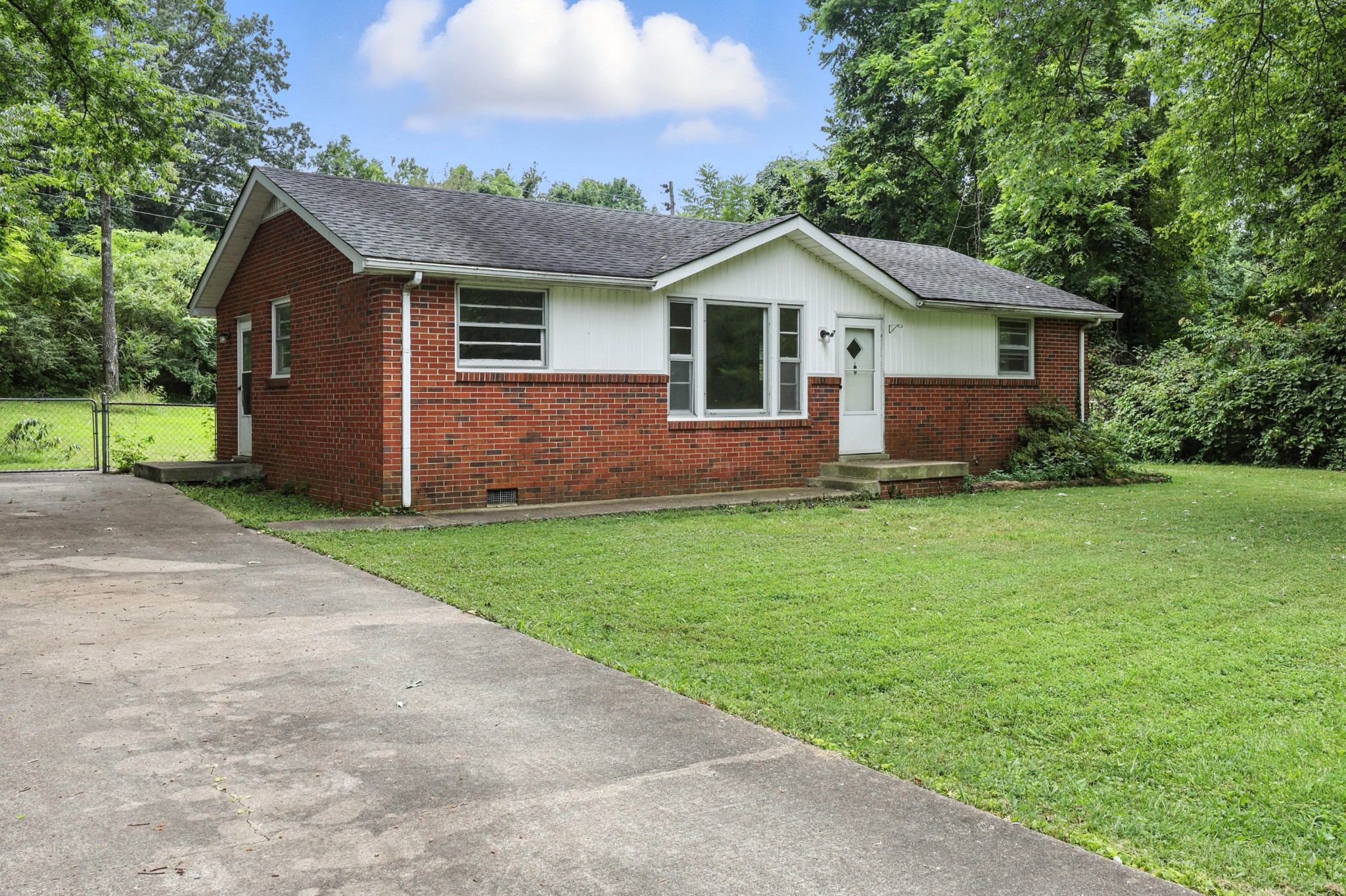 14 Fountainbleau Rd