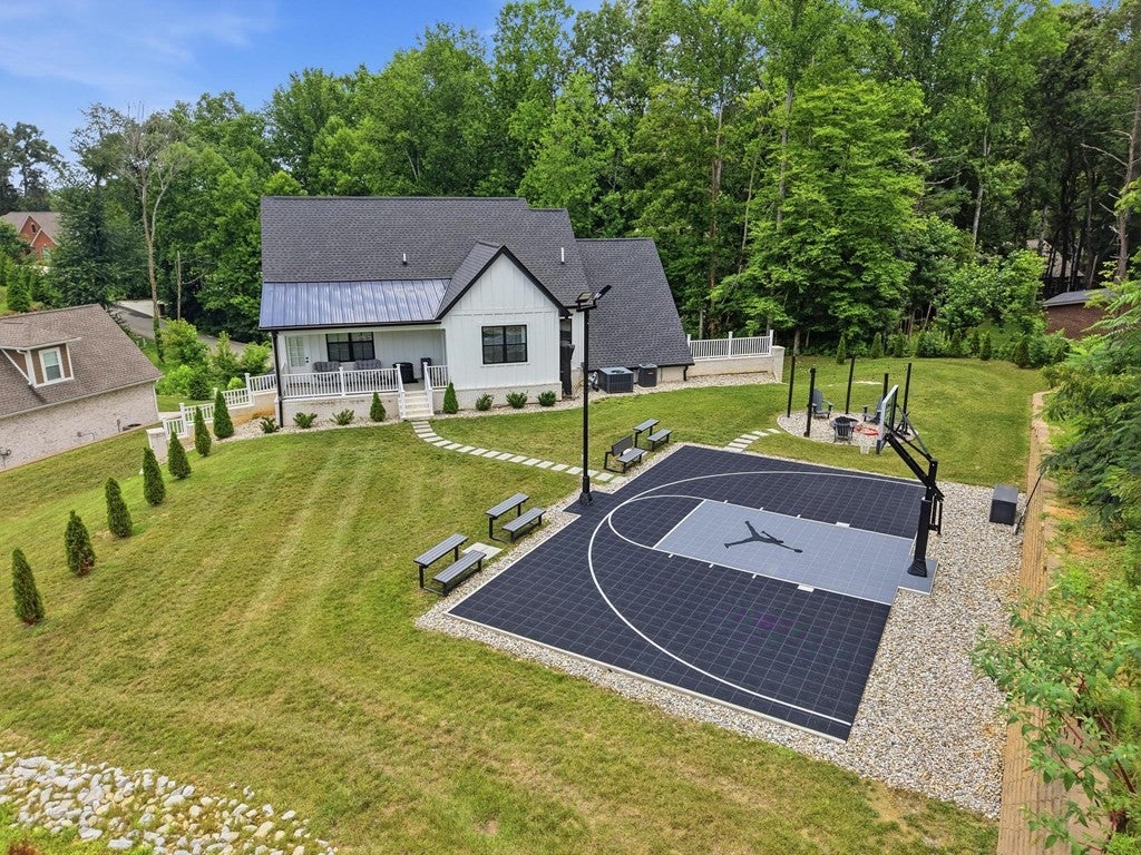 629 Longstreet Dr
