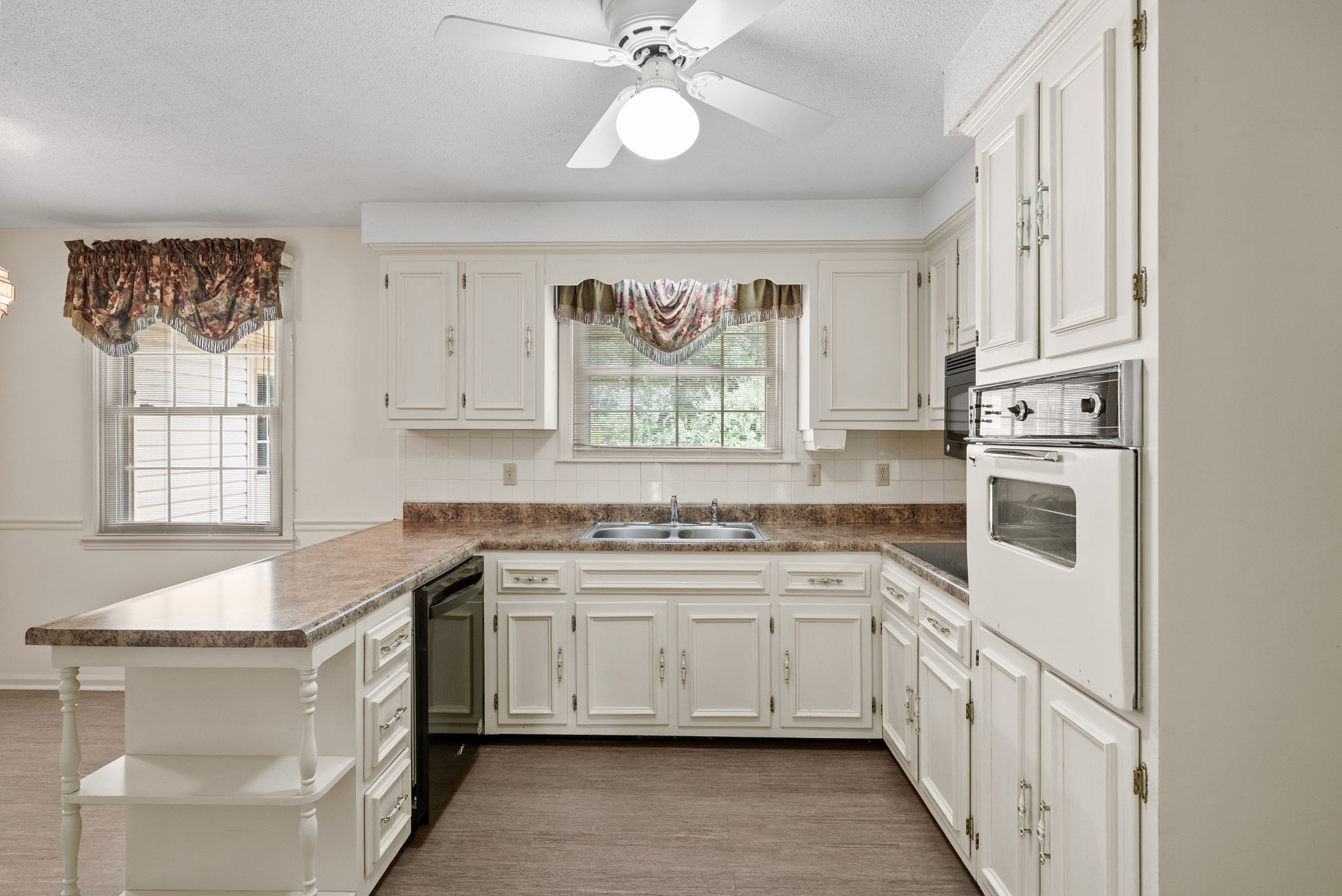 419 Fabian Pl