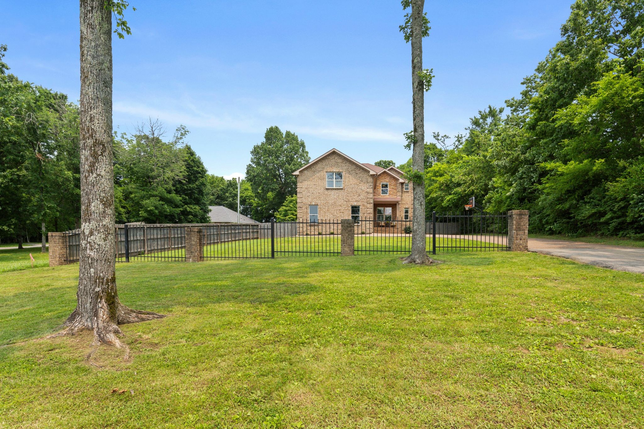 540 Peach Valley Rd