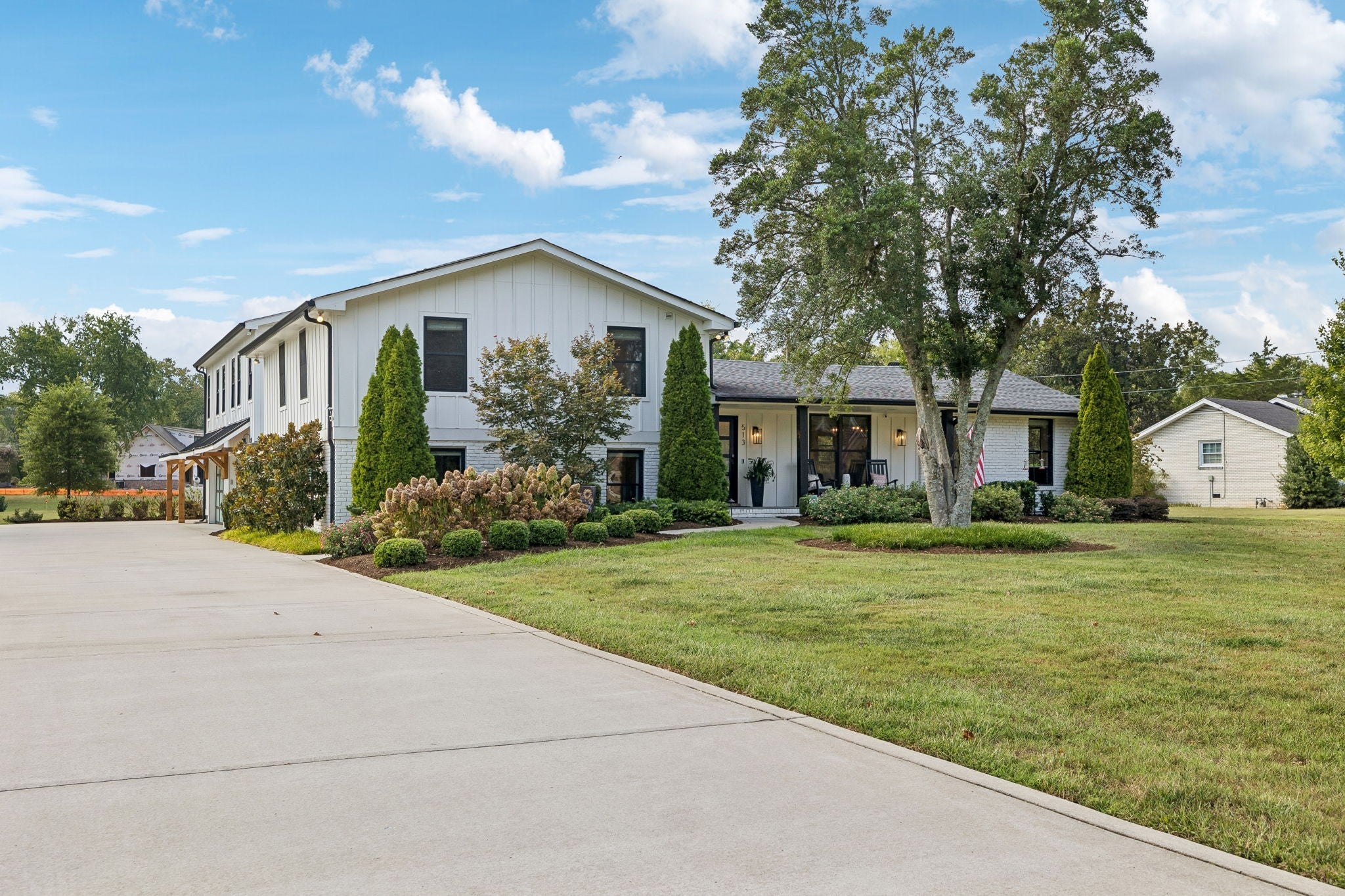 513 Mansion Dr