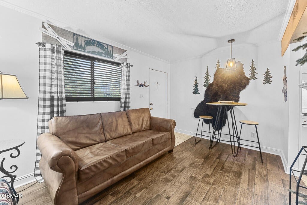 685 River Rd 214