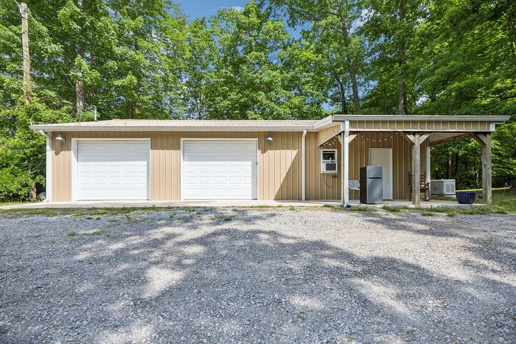 290 Vine Ridge Rd NE