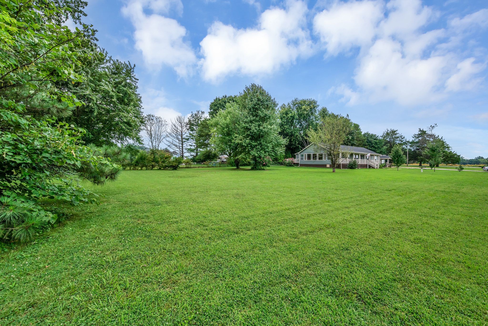 565 South Rd