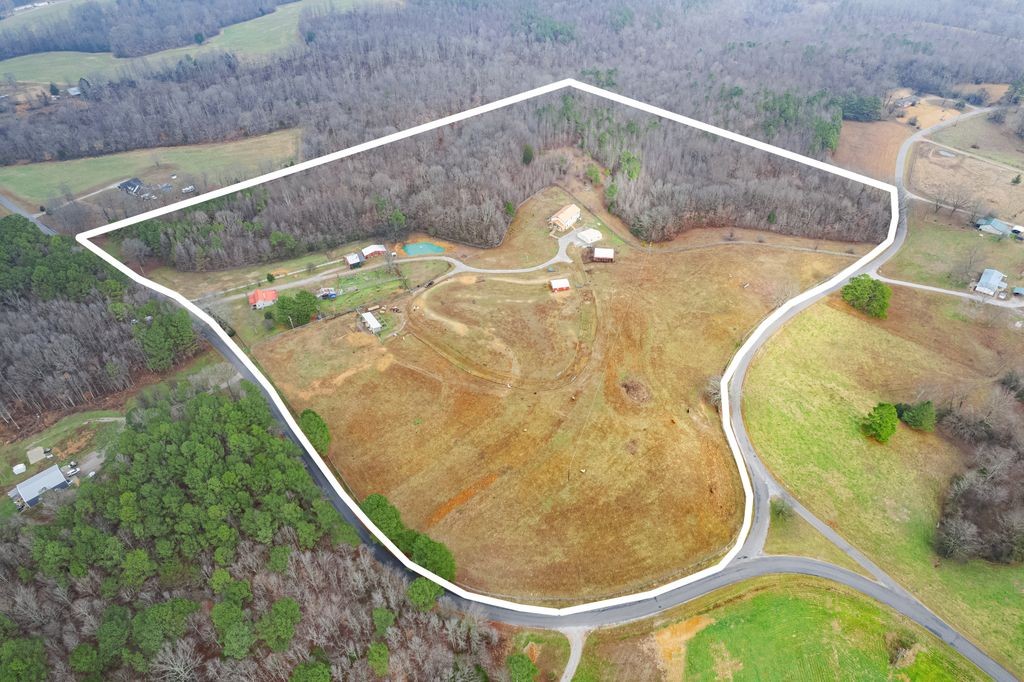 1221 Johnson Branch Rd