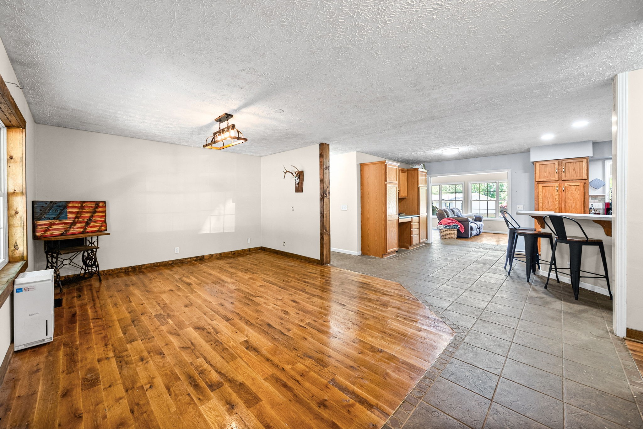 384 Ferrell Cir