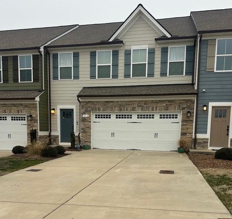 1412 Carderock Springs Dr Gallatin TN 37066