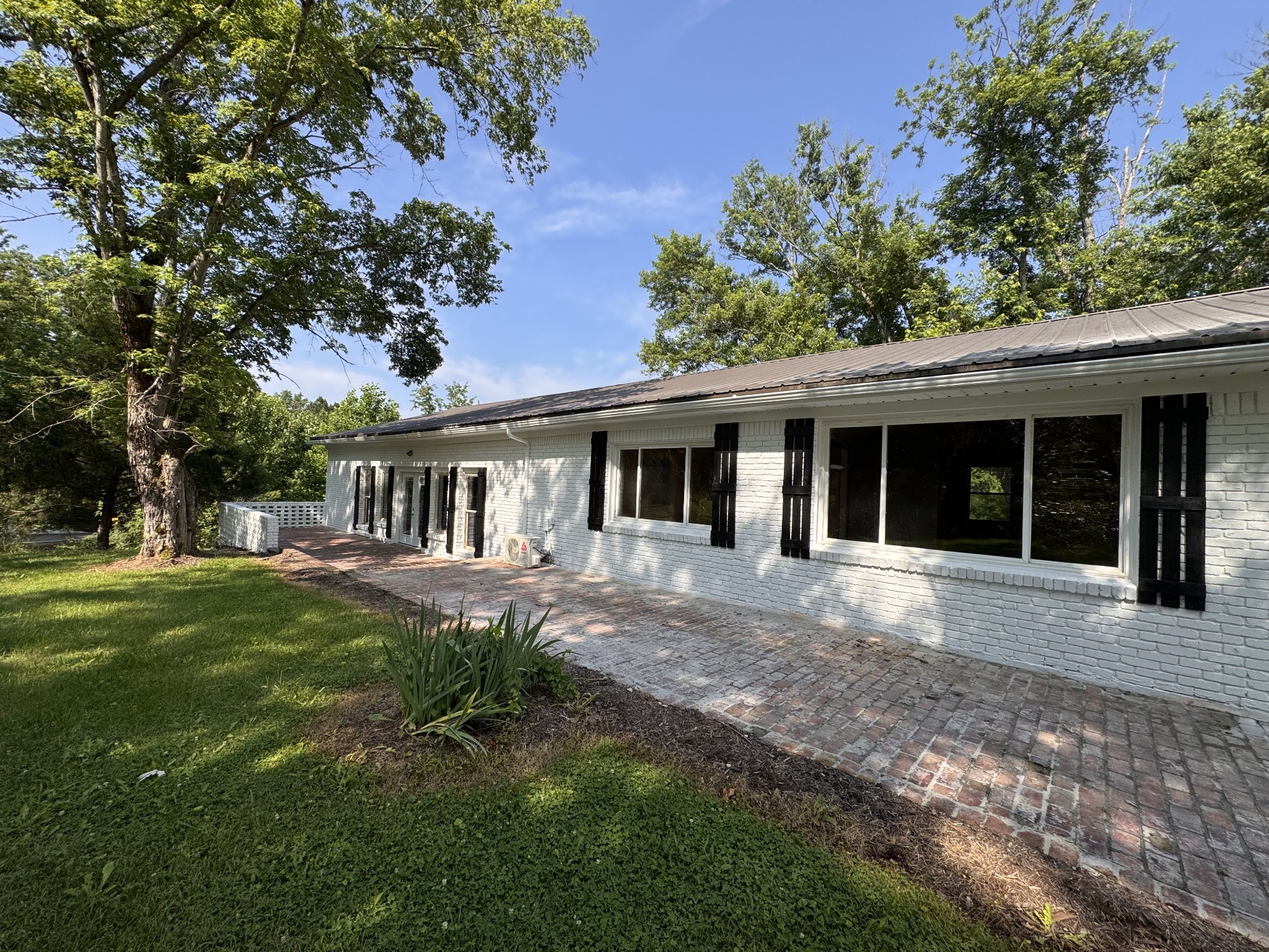 3470 Freehill Rd