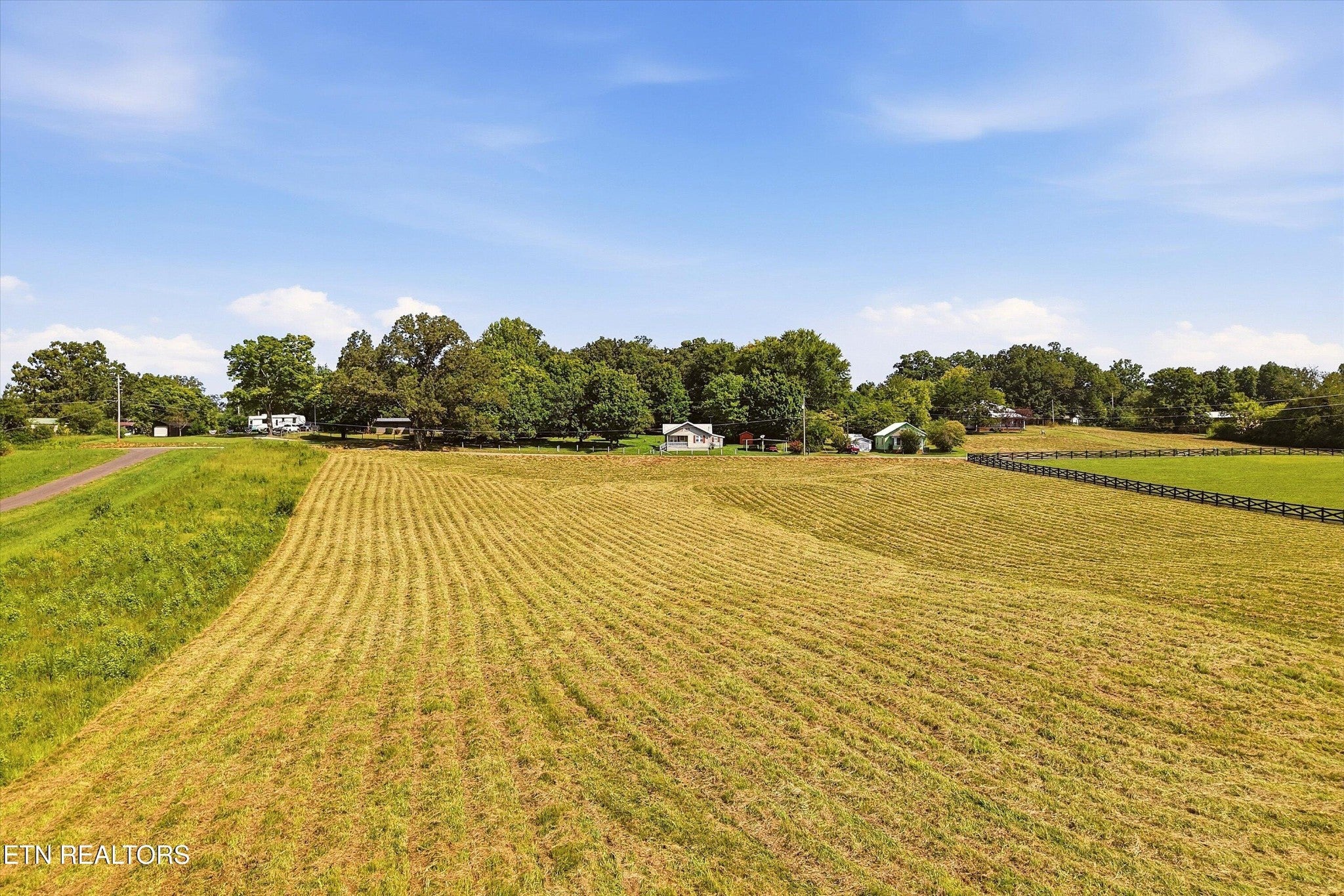 909 County Rd