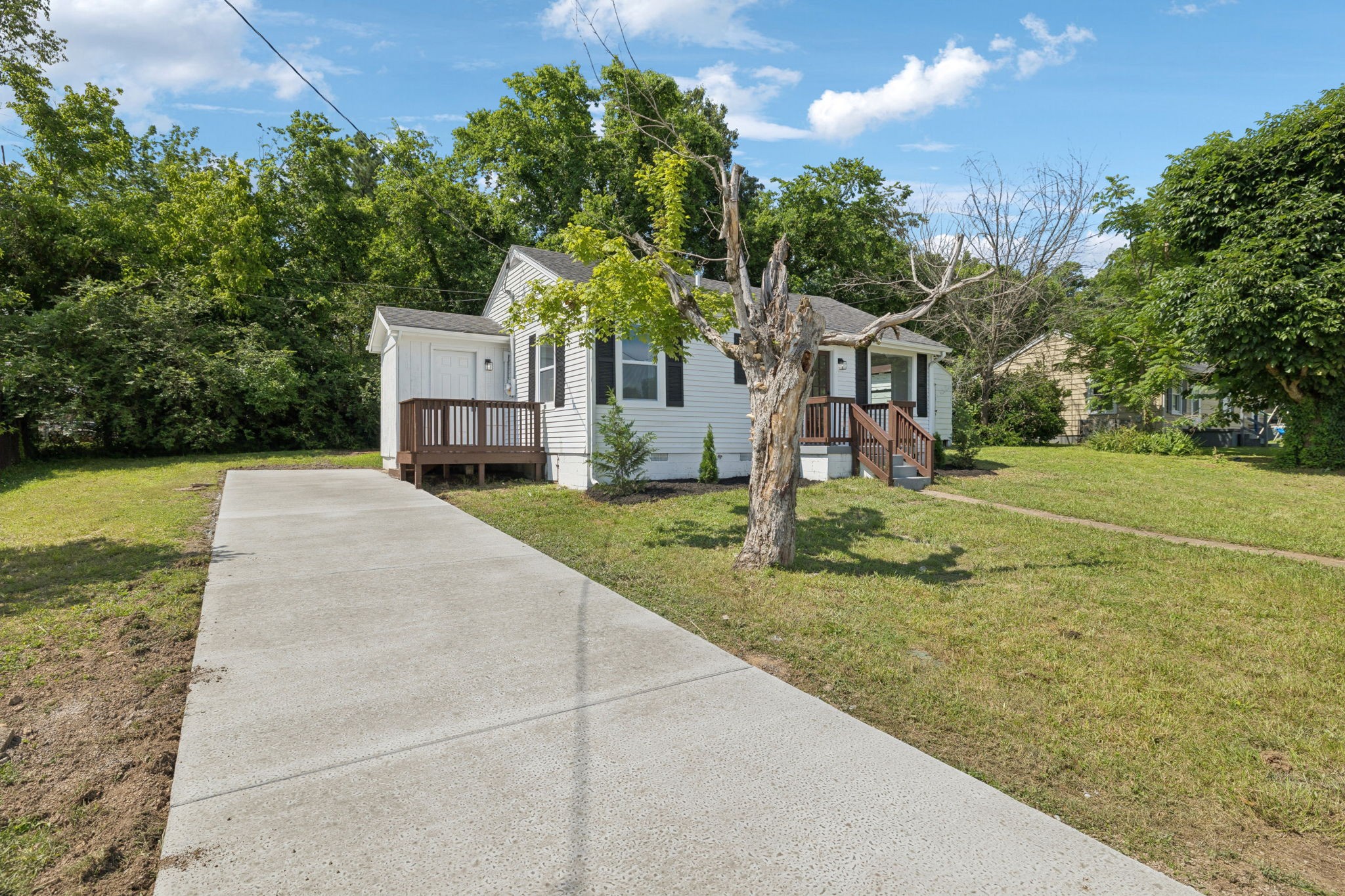 105 Batson St