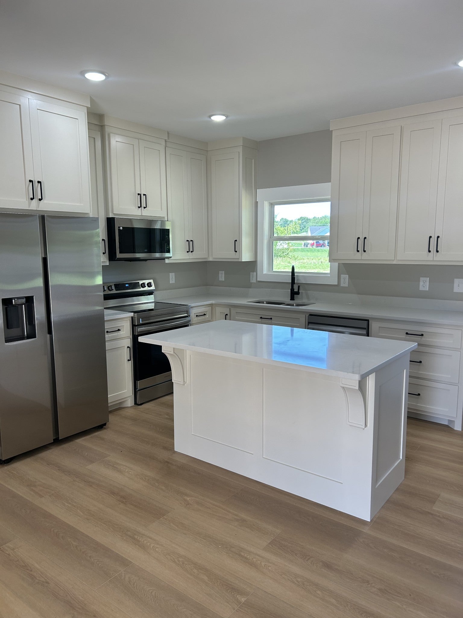 1106 Baker Ln