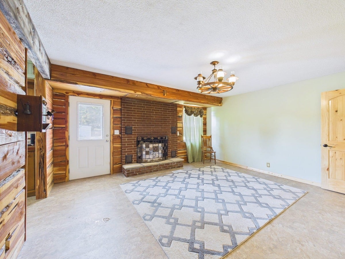 148 Ingram Rd