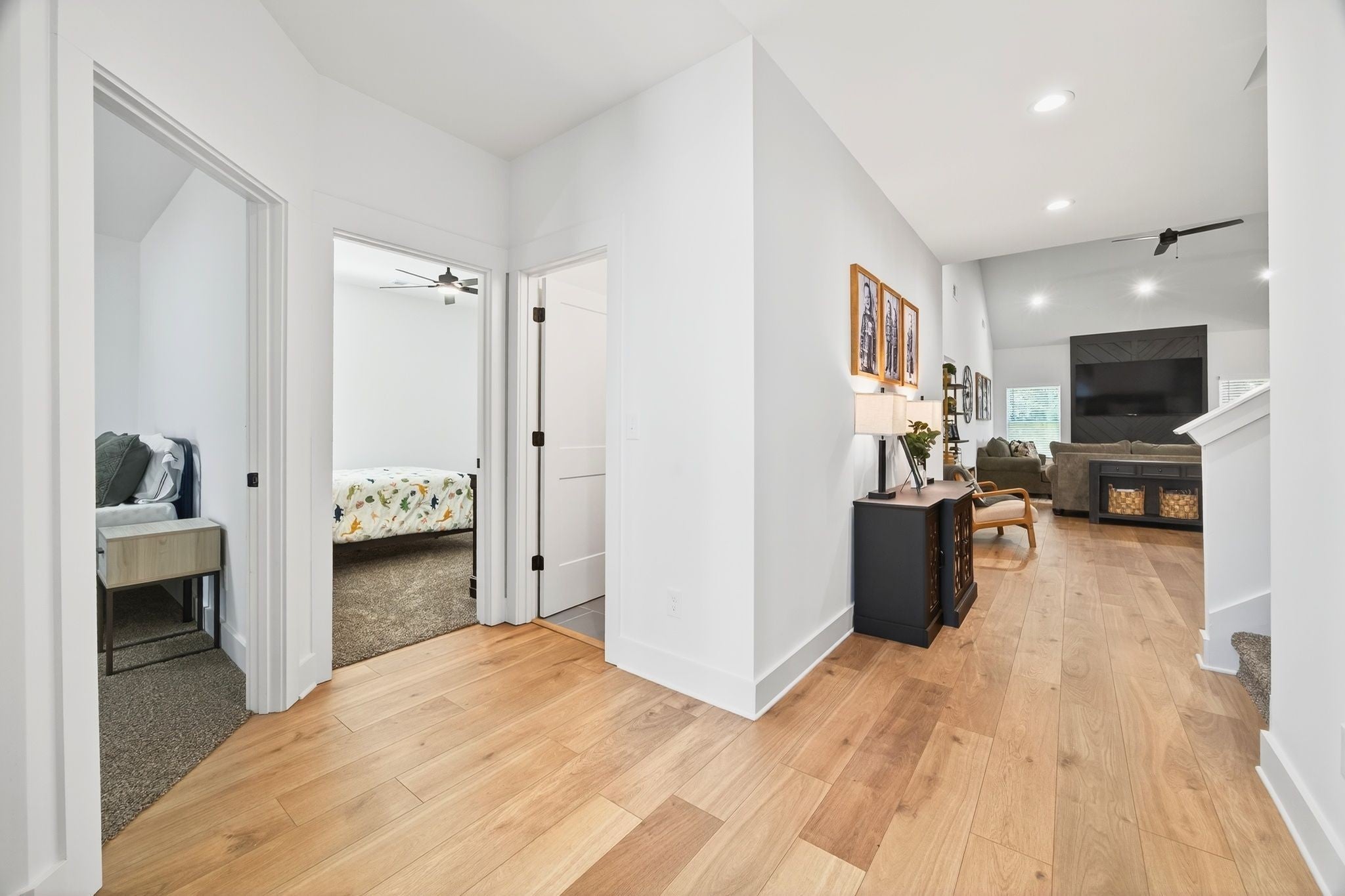 486 David Ave