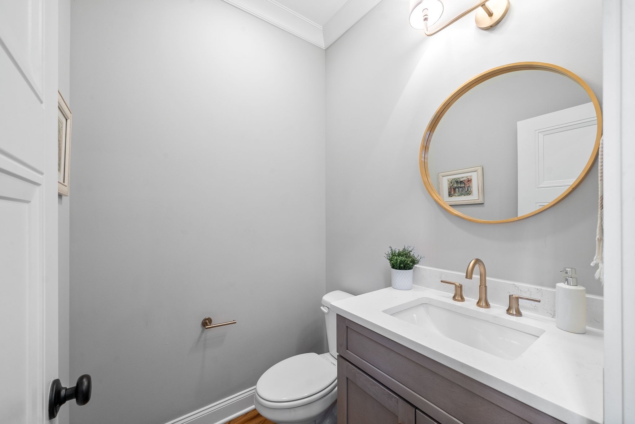 Clarksville, Tennessee 37043, United States, 5 Bedrooms Bedrooms, ,5 BathroomsBathrooms,Residential,Active,212702