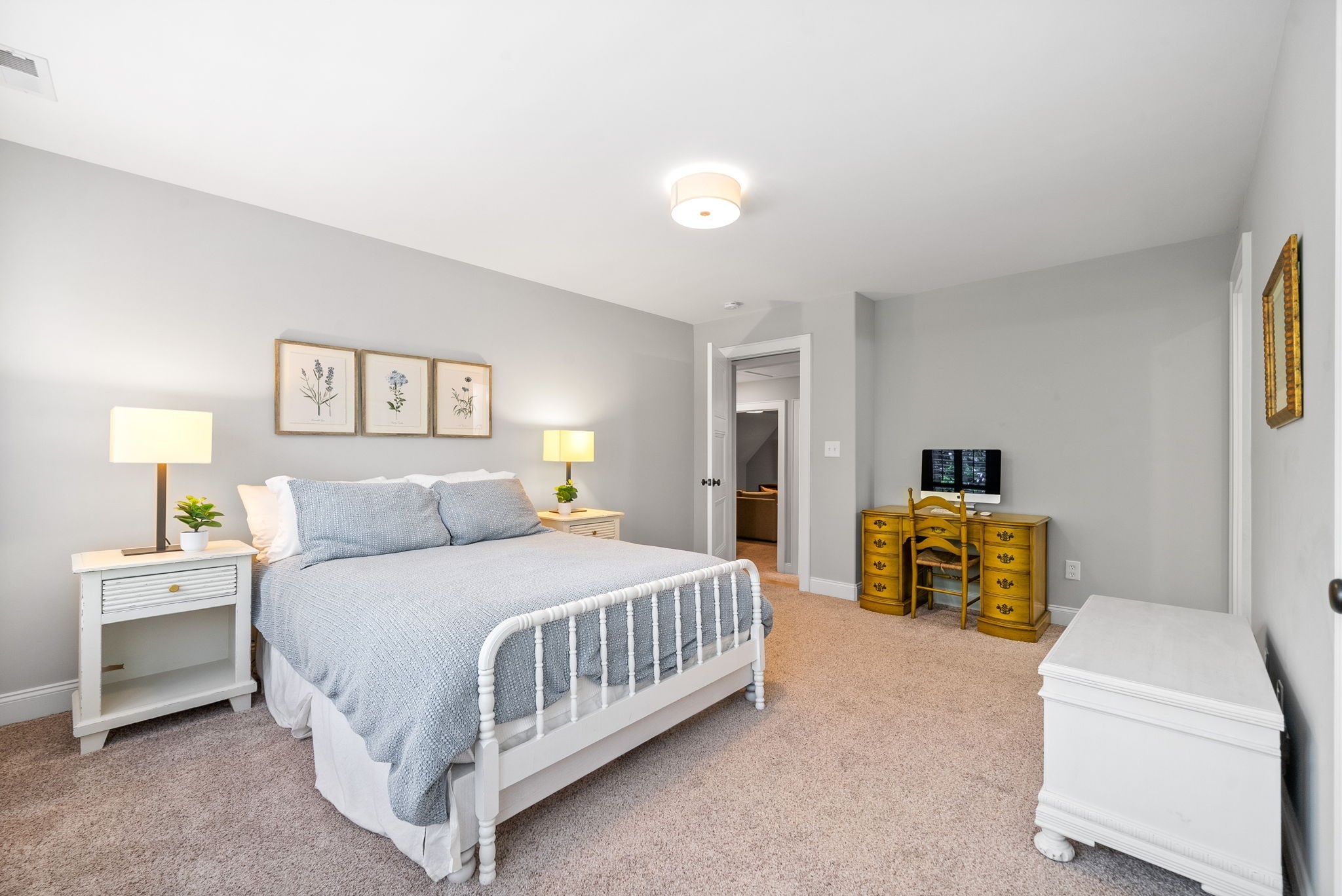 Clarksville, Tennessee 37043, United States, 5 Bedrooms Bedrooms, ,5 BathroomsBathrooms,Residential,Active,212702