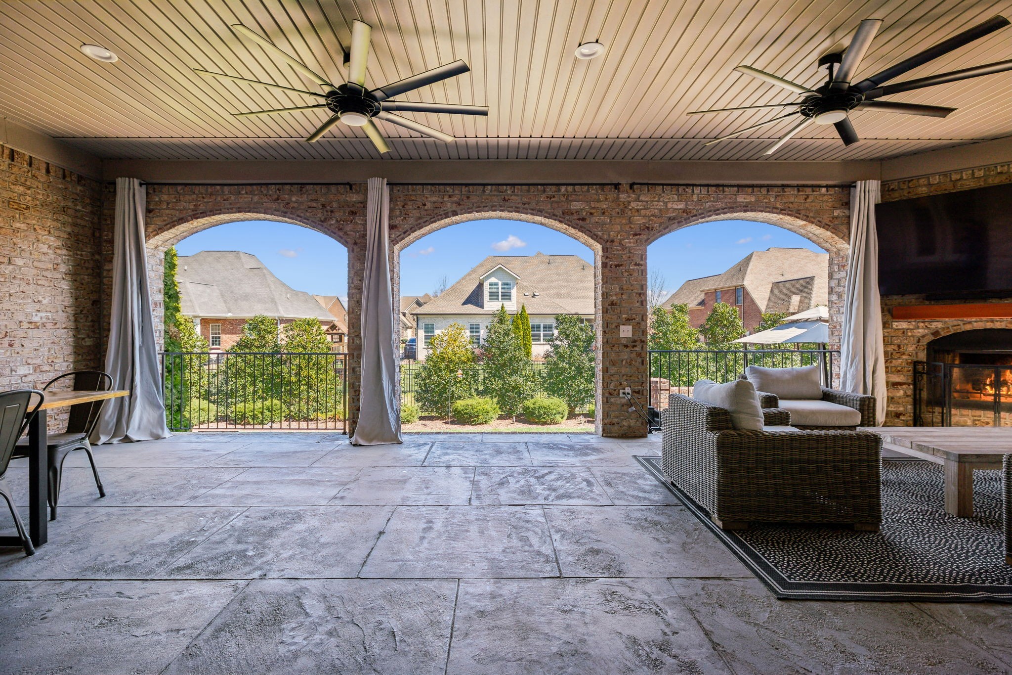 1915 Rolling Creek Drive