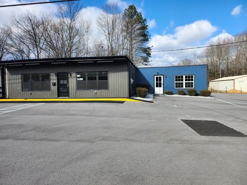 430 E Broad St Smithville TN 37166