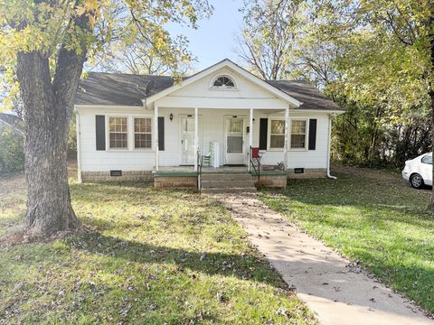 Photo of 915 Leaf Ave, Murfreesboro, TN 37130 (MLS # 3039411)