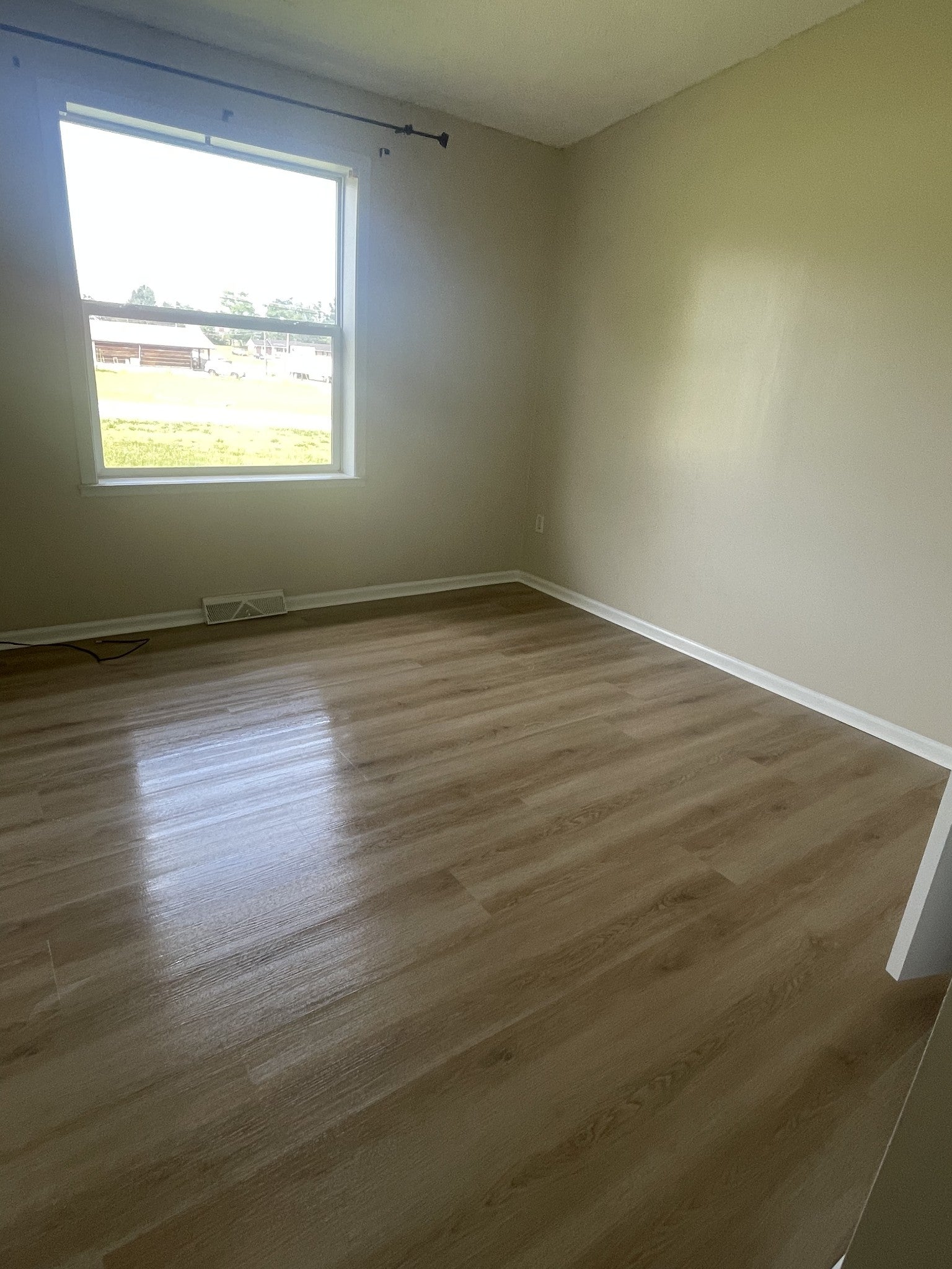 105 Southpark Cir