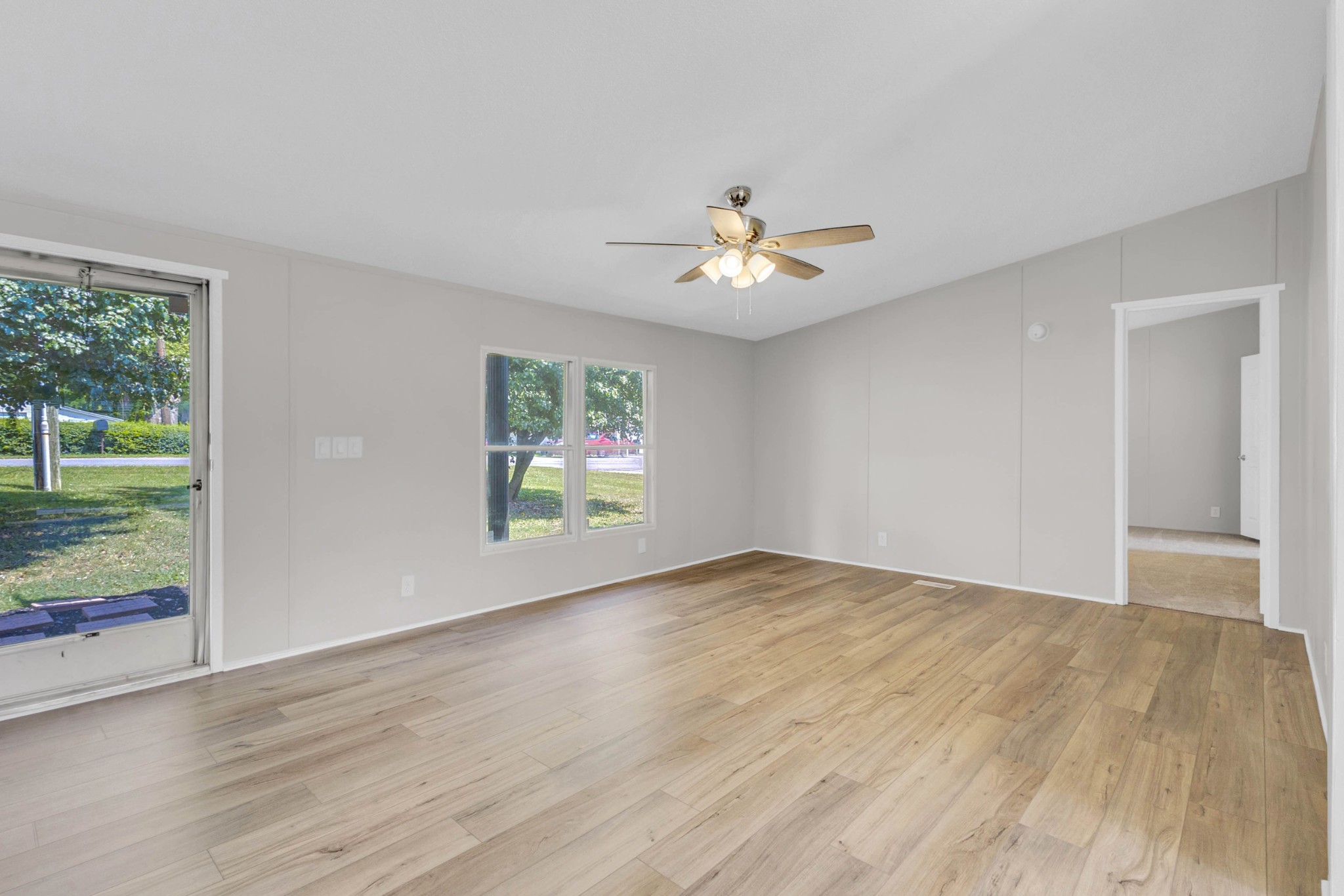 1715 Old Highway 31 E
