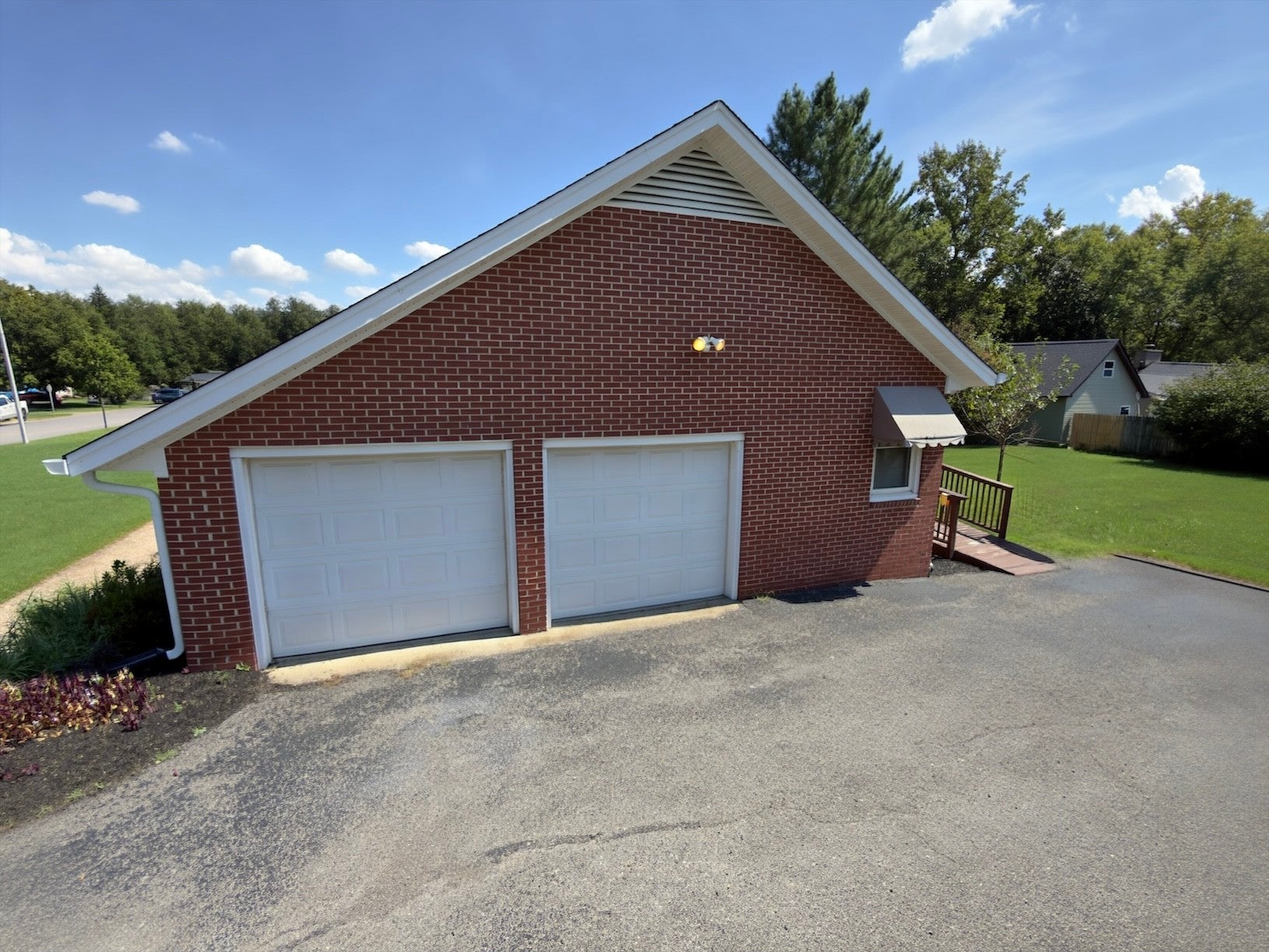 1807 Haynes Dr