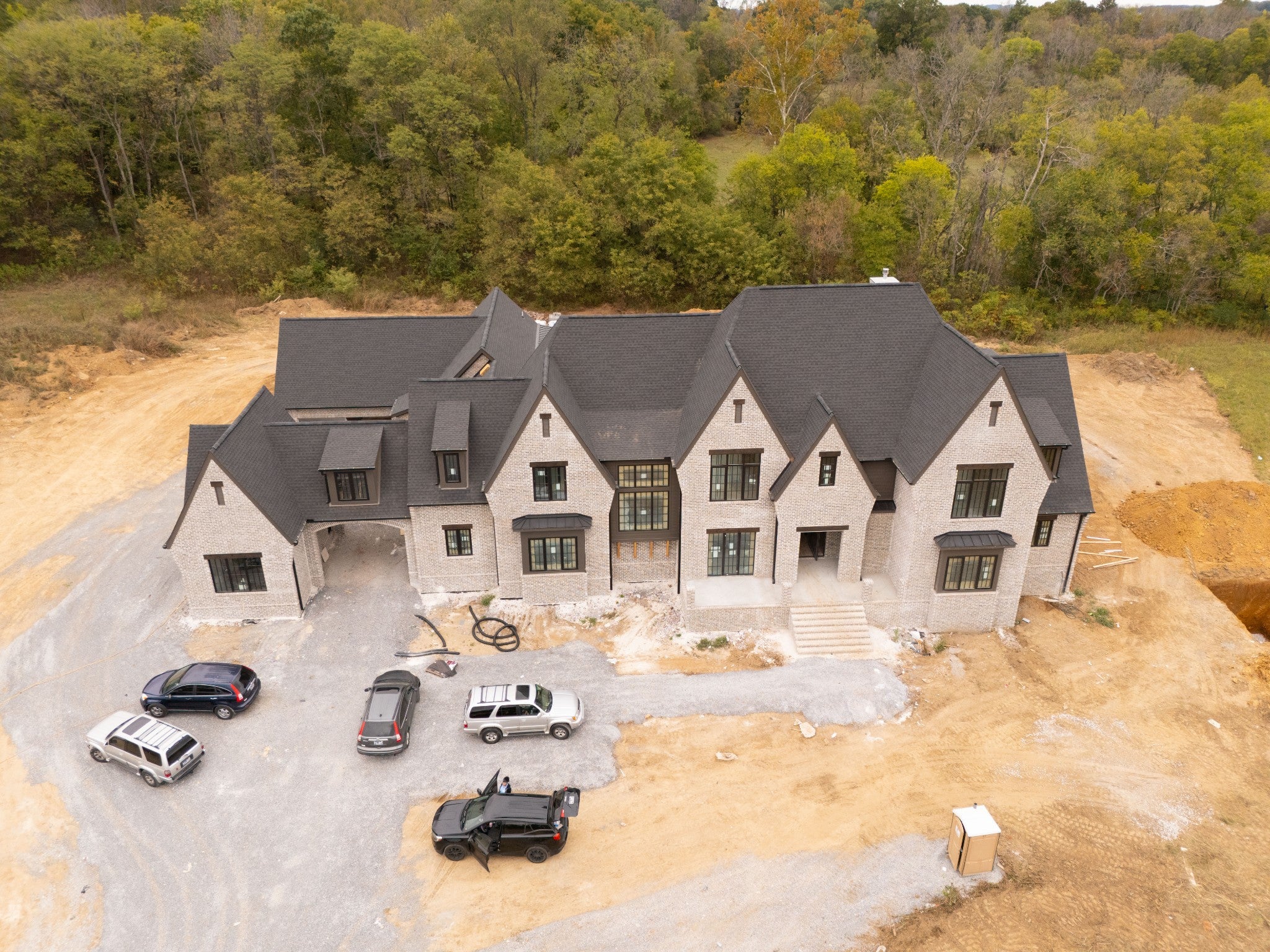 7019 Belcastle Ln
