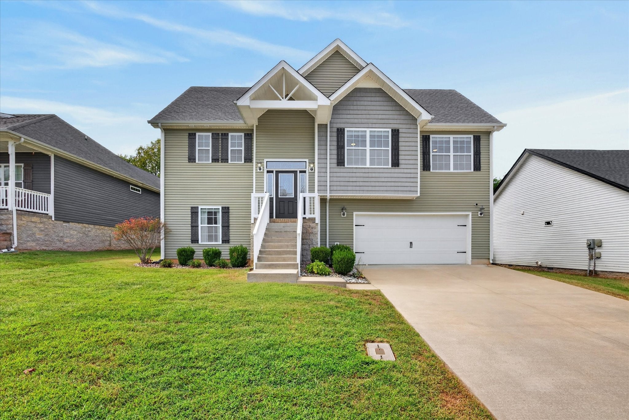 2833 Russet Ridge Dr