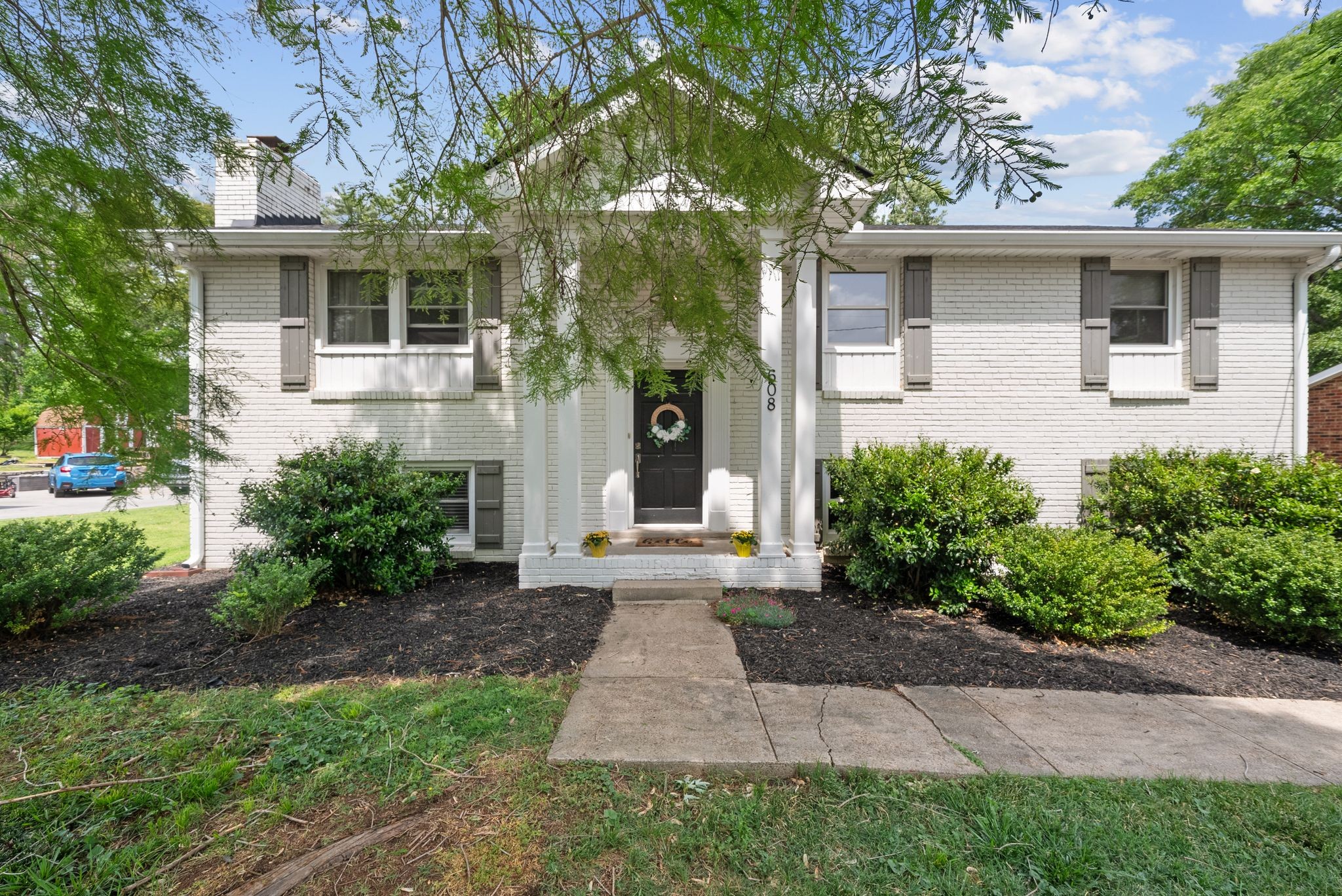 608 Harpeth Pkwy E