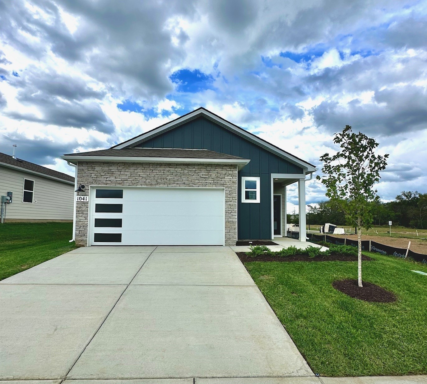 1041 STONEY BROOK PVT BEND