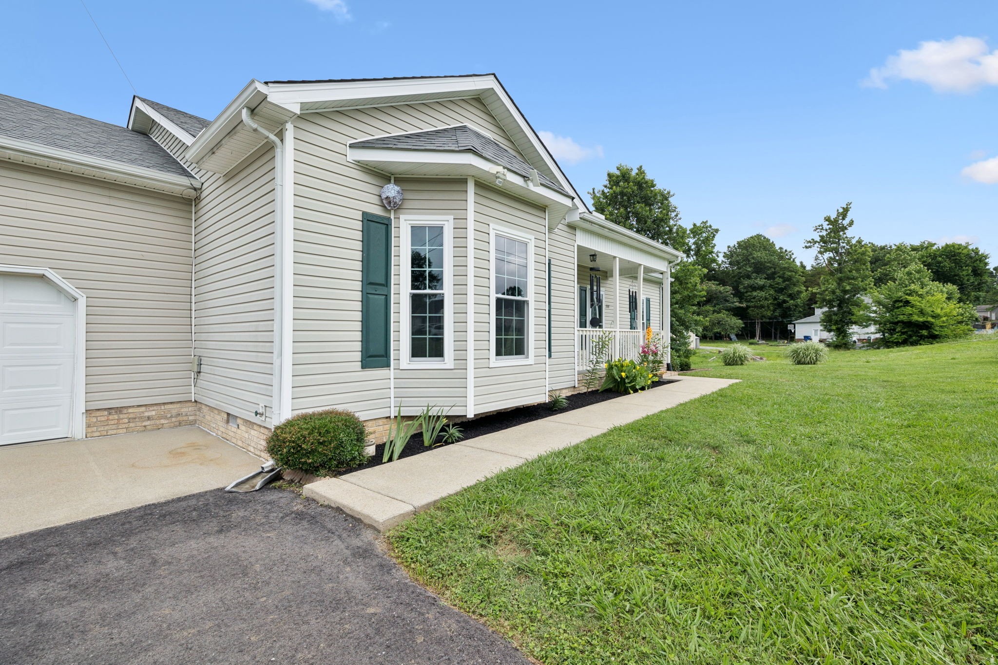 108 Southwood Lane