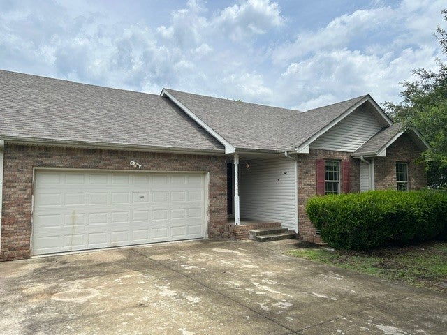 3277 S Senseney Cir