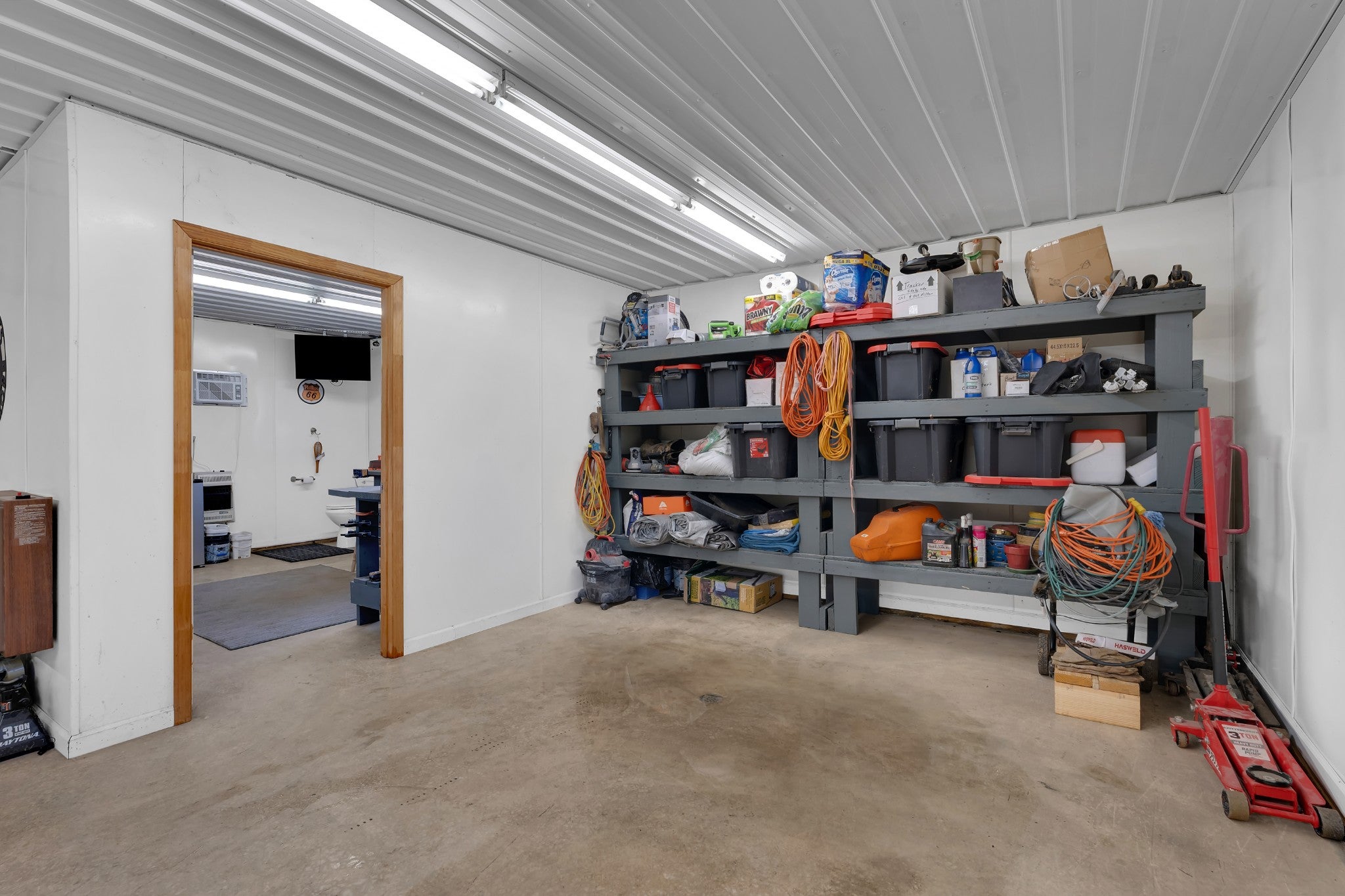 145 Lake Court Dr