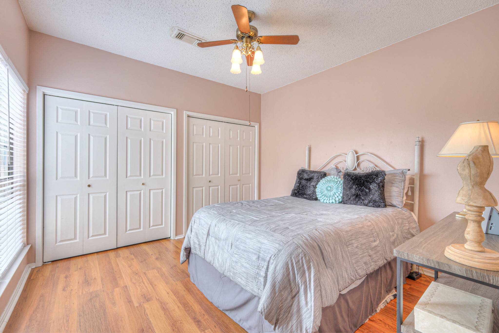 302 Laurel Hill Dr