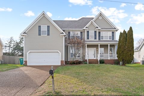 2624 Hansford Dr Thompsons Station TN 37179