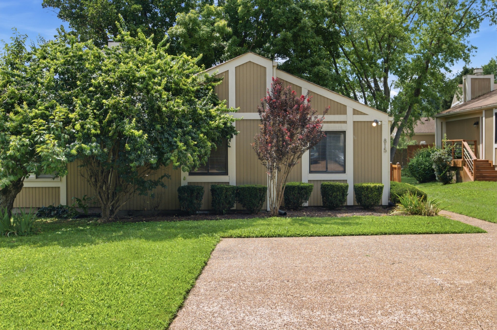 2-bed home for sale in Nashville, TN 37221, 815 Williamsburg West Dr 815 Williamsburg West Dr, Nashville TN 37221 2-bed home, photo 2 of 31