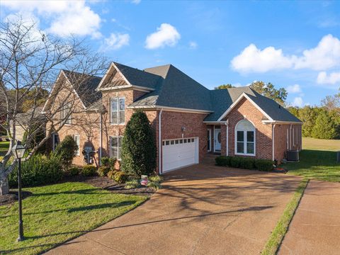 207 Stoners Glen Ct Hermitage TN 37076