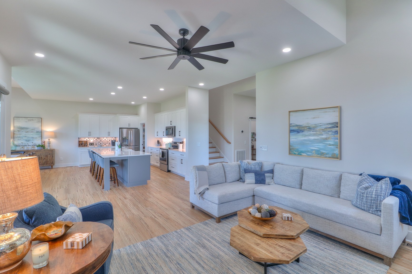 13 Lake Life Ct