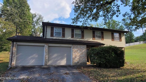 Photo of 200 Highland View Drive, Knoxville, TN 37920 (MLS # 3596407)