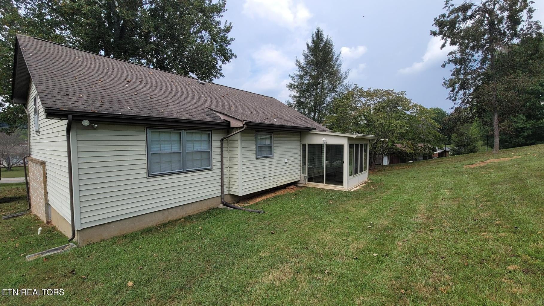 200 Highland View Drive