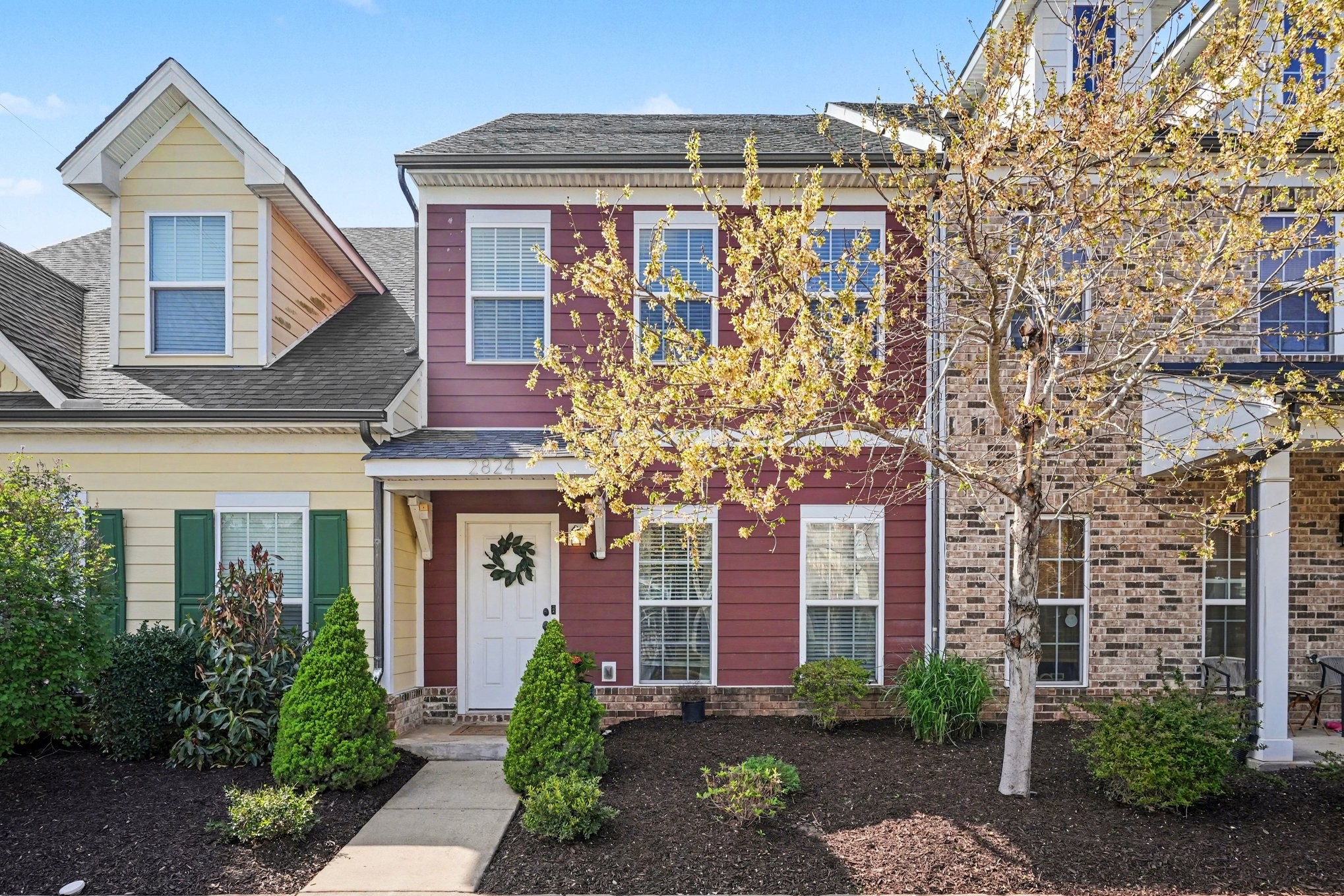 2824 Sterlingshire Dr