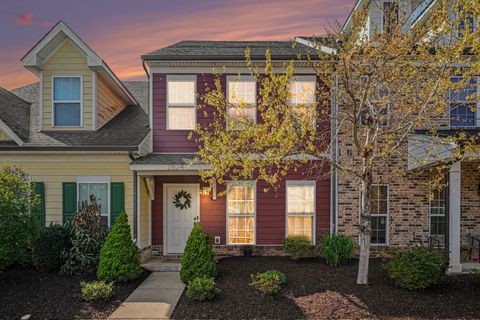 2824 Sterlingshire Dr Murfreesboro TN 37128